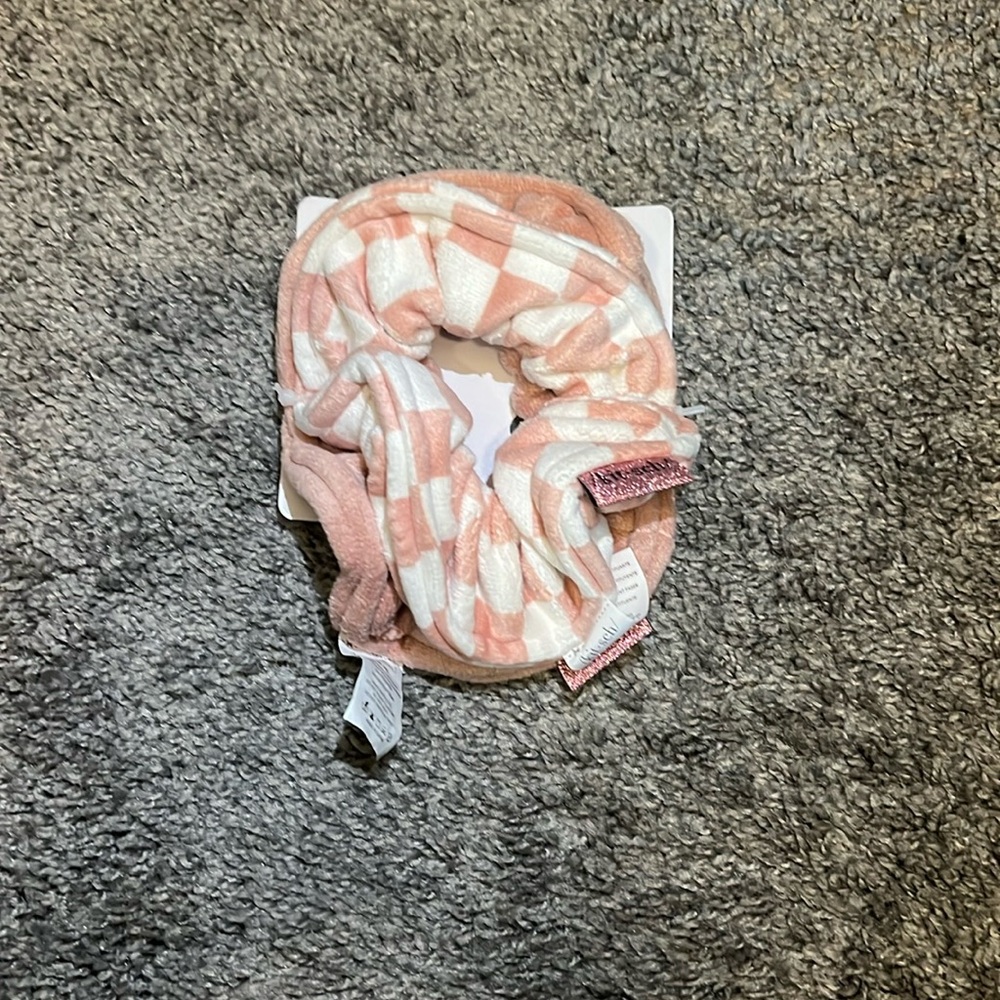 Two pack of quick dry towel scrunchies